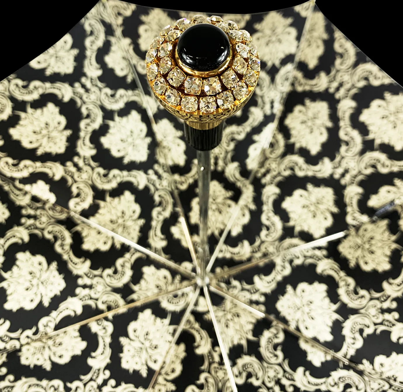 Il Marchesato Black double canopy umbrella with damask design Outlet