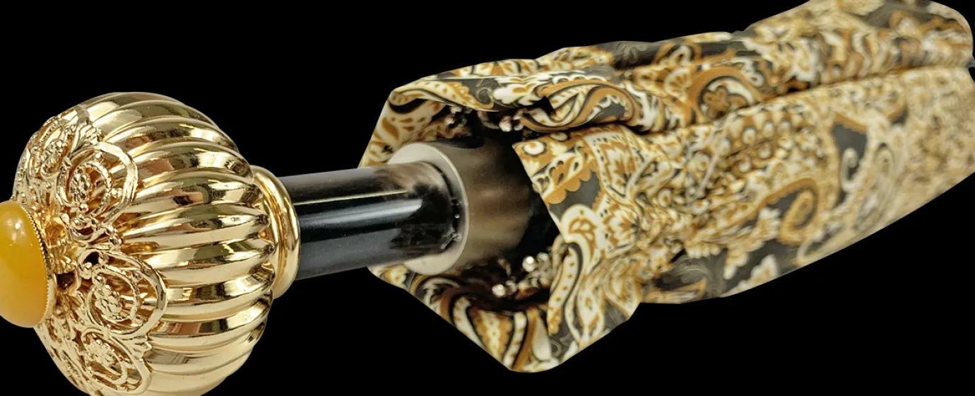 Il Marchesato Cream paisley design with yellow stone Best