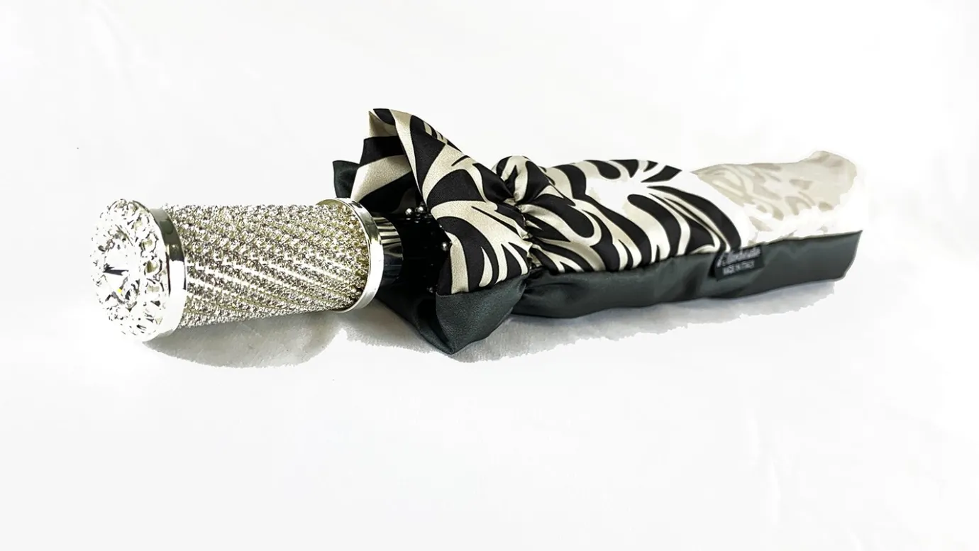 Il Marchesato Damask Black and white with hundreds of crystals Best