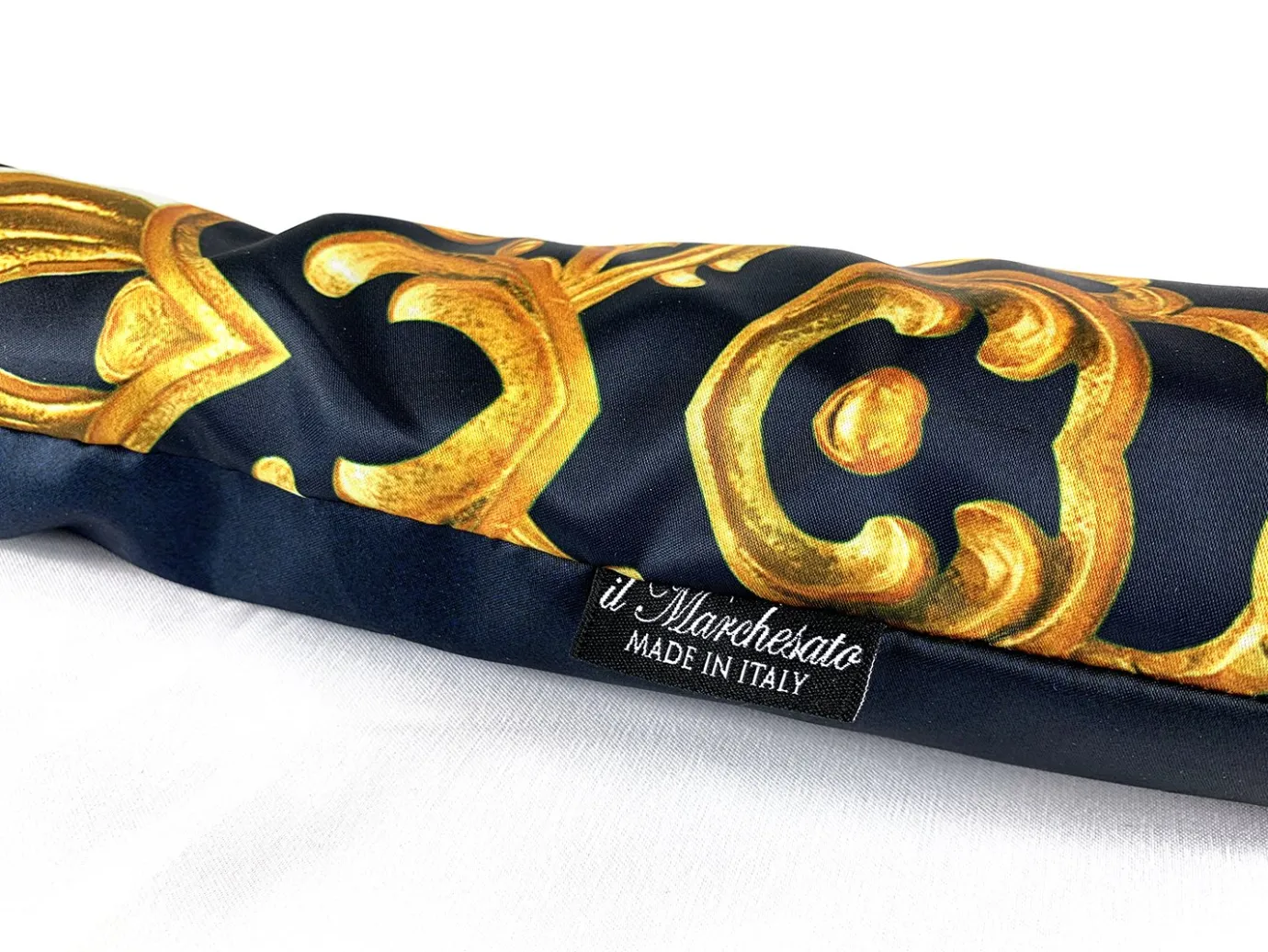 Il Marchesato Exclusive handle with 24K golden scorpion and embellished with sapphir Outlet