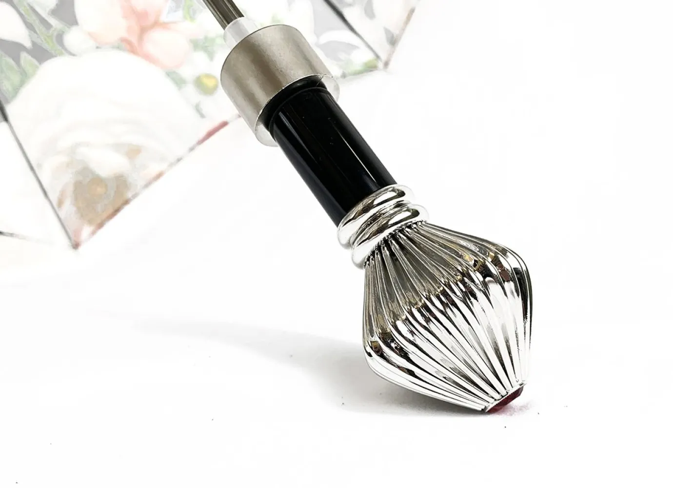 Il Marchesato Gorgeous Handmade Folding Women's Umbrella Fashion