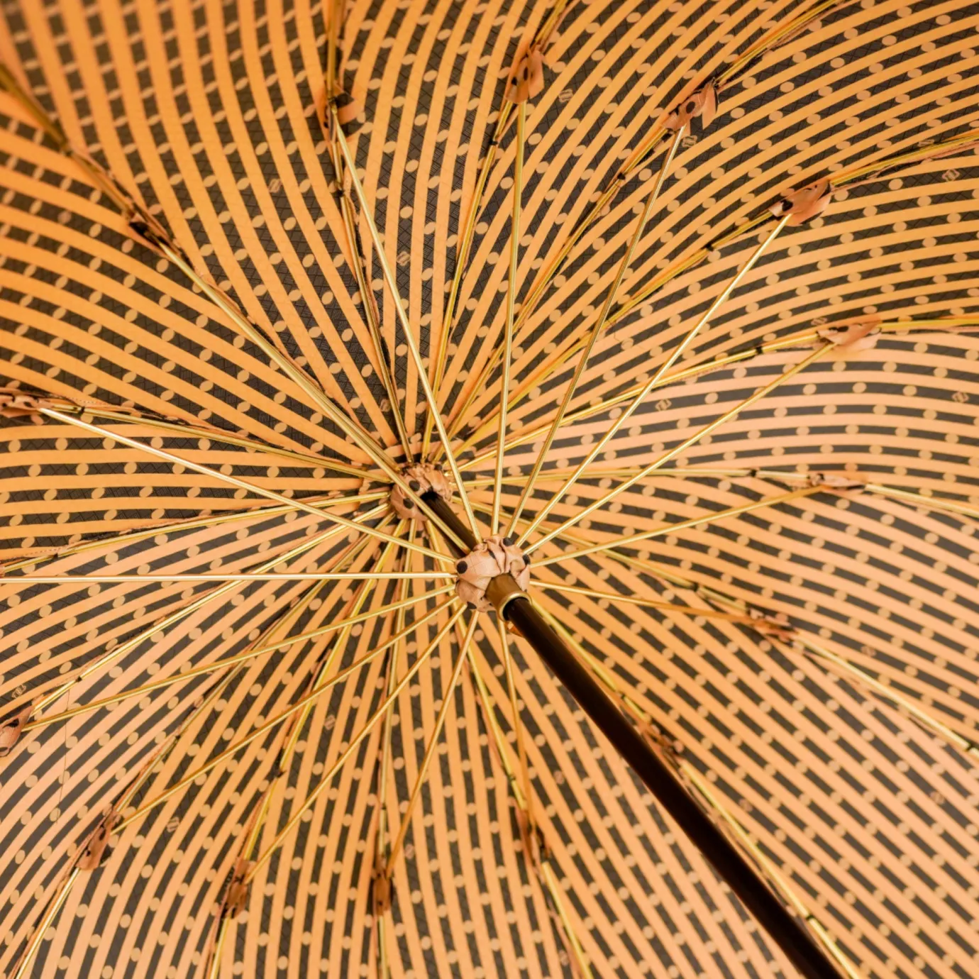 Il Marchesato LIMITED COLLECTION - Jaquard polka dot gold umbrella Discount